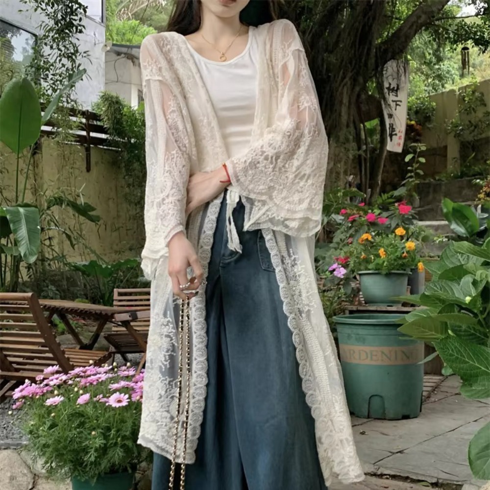 Kimono Sheer Floral - Blusa Leve de Renda com Bordado,