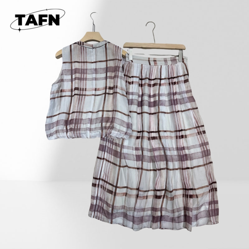 Conjunto Elegante Feminino em  - Midi Skirt Floral avaliação e preço